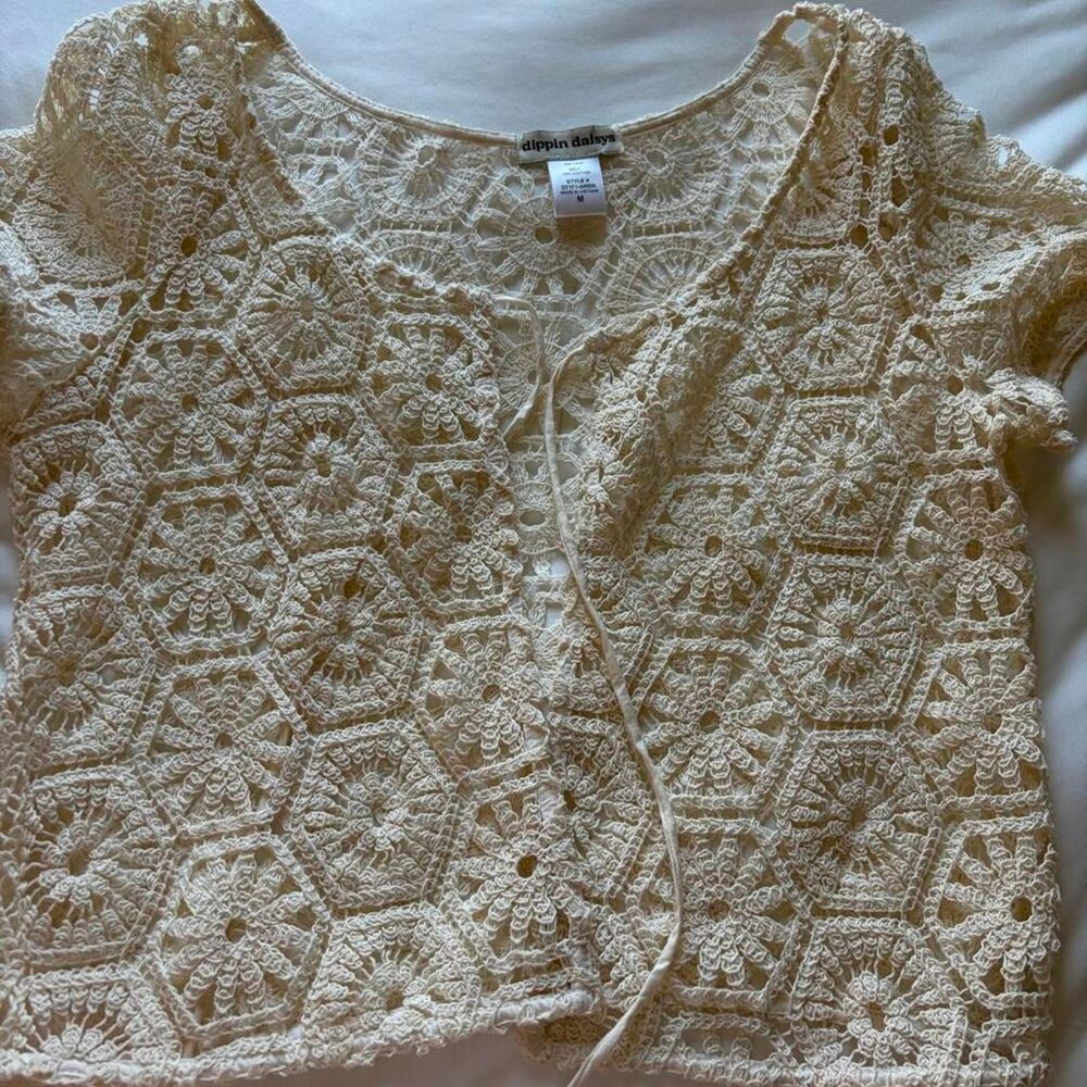 BOUTIQUE Cream Crochet Crop Top Tie Back Boho Beach Festival Summer Size Medium